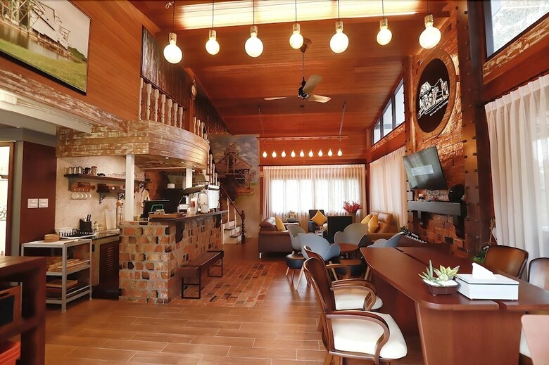 Hotel St Resort