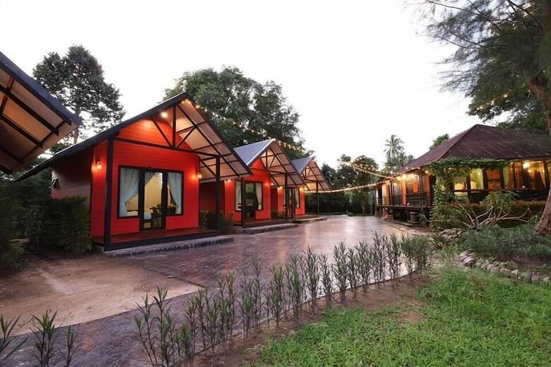 Hotel St Resort