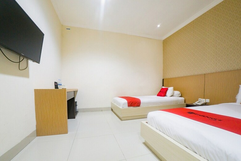Hotel Reddoorz @ Boulevard Panakkukang Mas