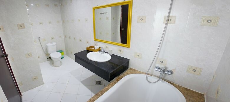 Hotel Manila Resort