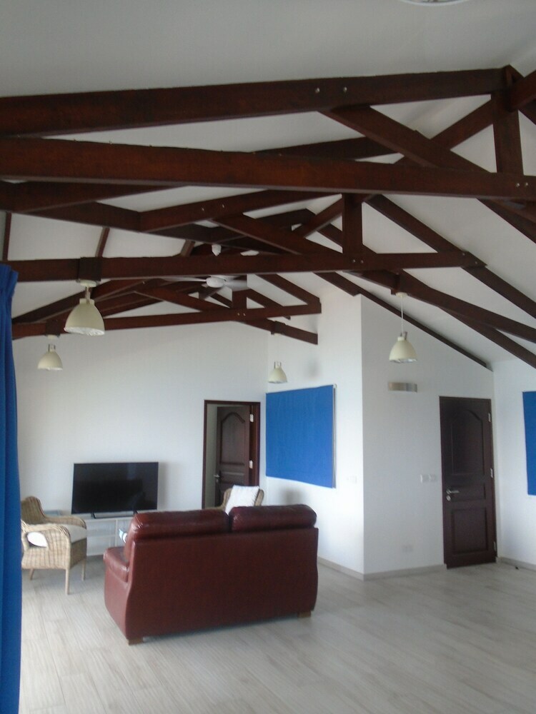 Apartamentos Vallonend Beach Front Villa
