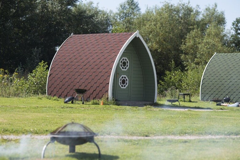 Cabana Camping Pod Near Lake - Campsite.