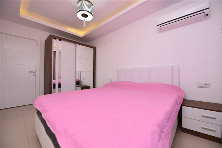 Apartamentos Crown City