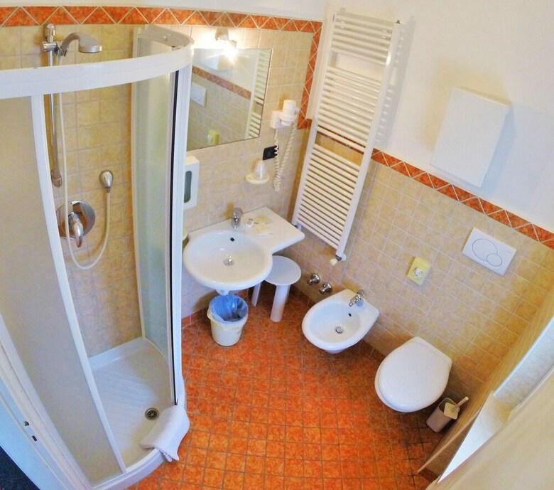 Hotel Sayonara