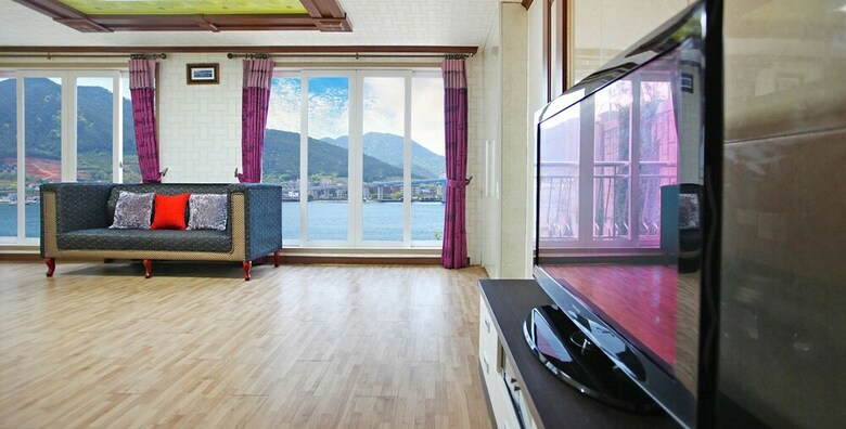 Tongyeong Tower Pension