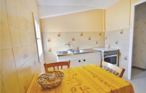 Apartment Le Barroux St-924