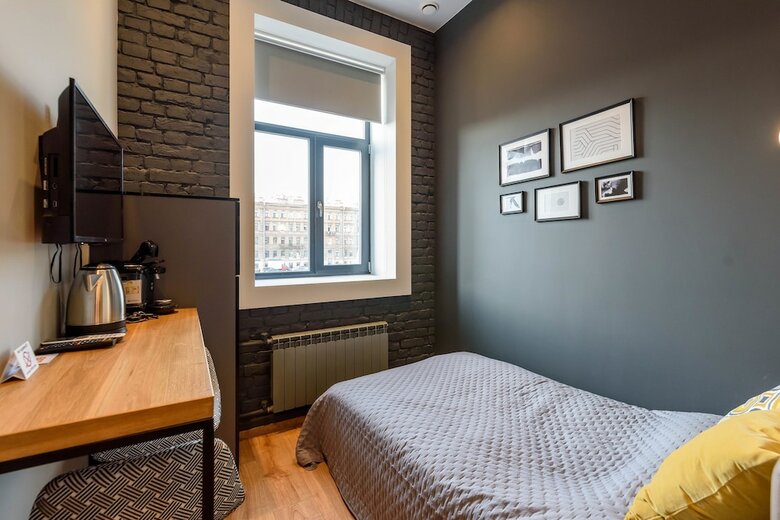Apart104 Center