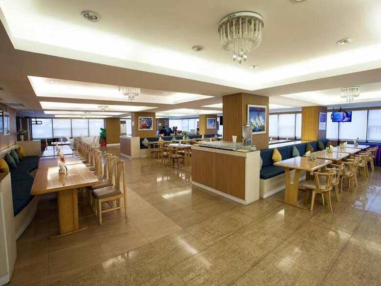 Bay Hotel Srinakarin