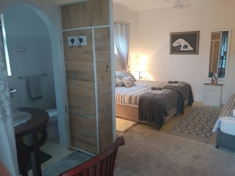 After8 B&B