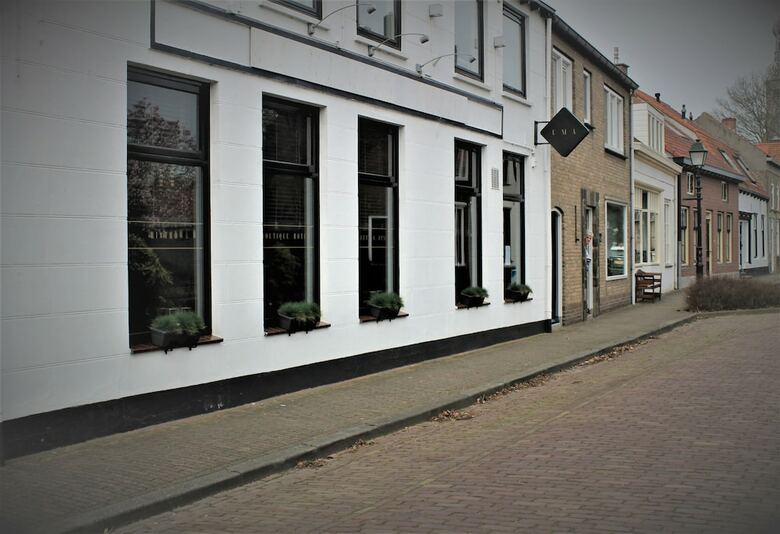 Boutique Hotel Bistro Uma