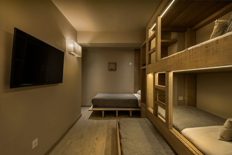 Apartamentos Montelia �tico El Ciervo de Panticosa