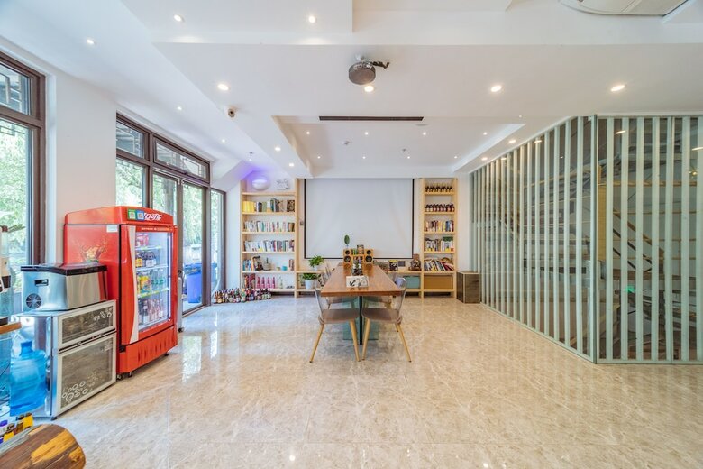 Hotel Young Inn