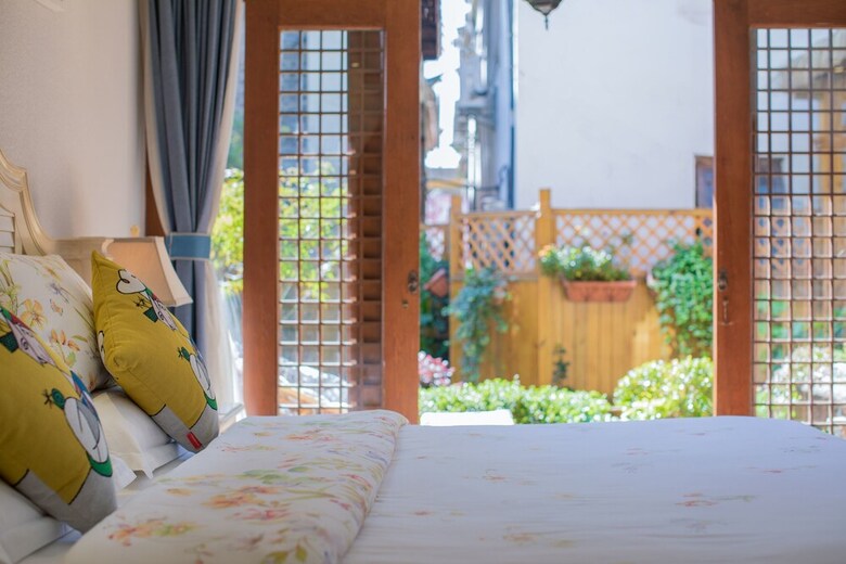 Hotel Li Jiang Tang Feng Yard No.1