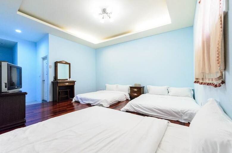 Hotel Uju B&B