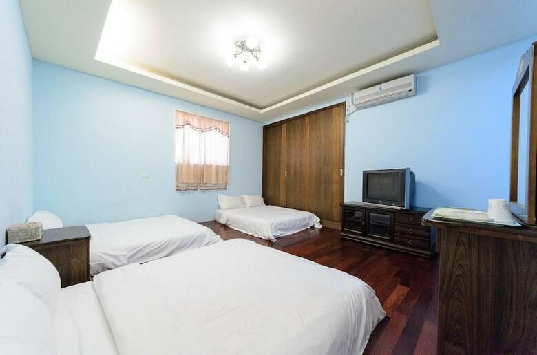 Hotel Uju B&B