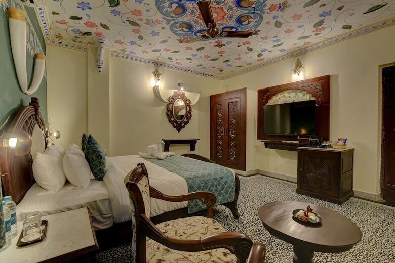 Hotel Janak Vilas