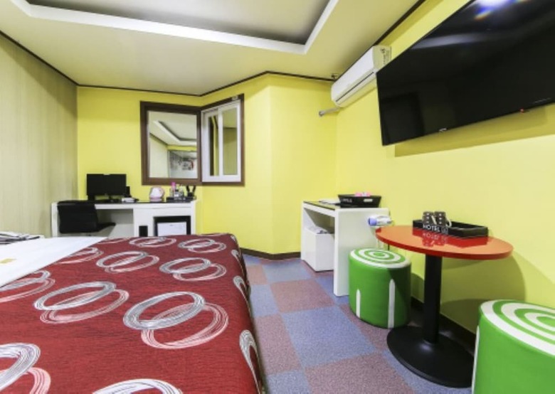 M Hotel