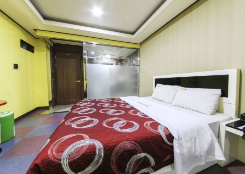 M Hotel