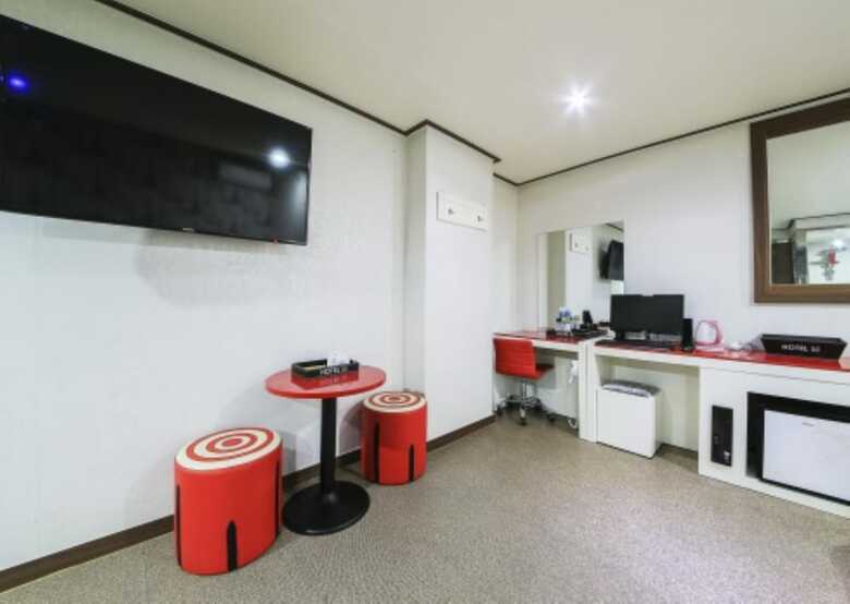 M Hotel