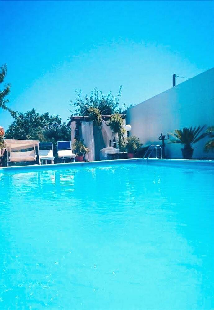 Villa Tropical B&B