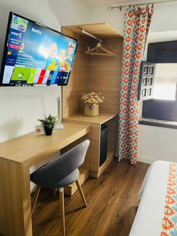 Hotel Qb Almagro Centro