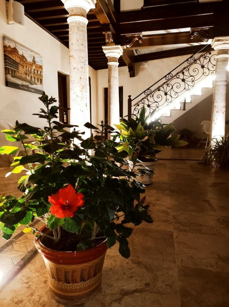 Hotel Qb Almagro Centro