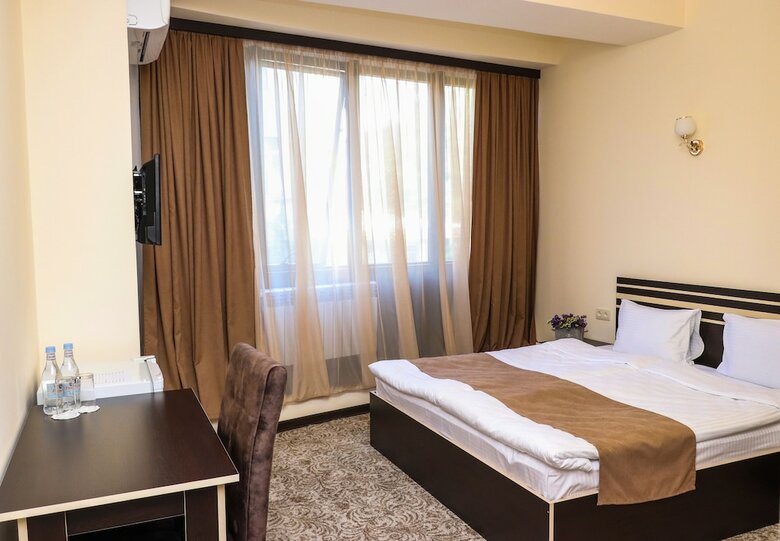 Yerevan Centre Hotel