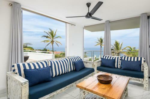 Apartamentos Chakas Cove