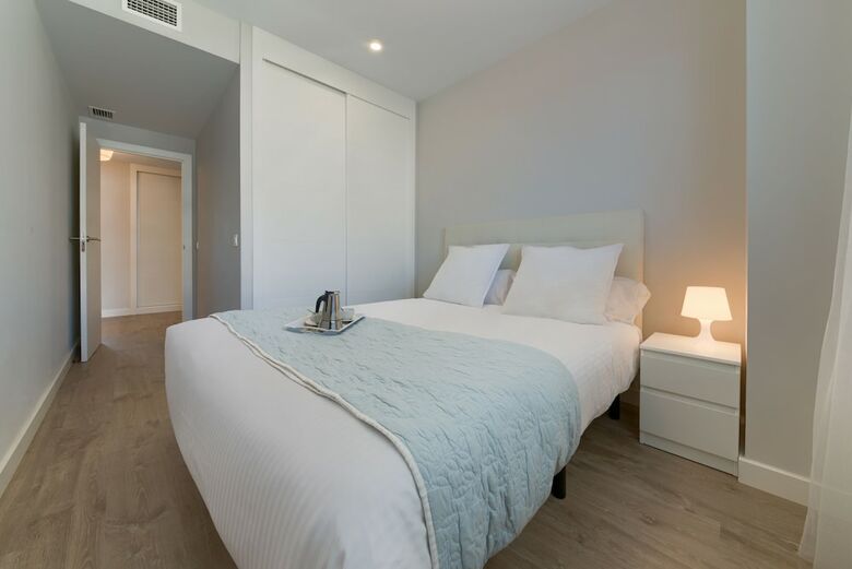 Apartamentos Holidays2 Malaga Ciza�a