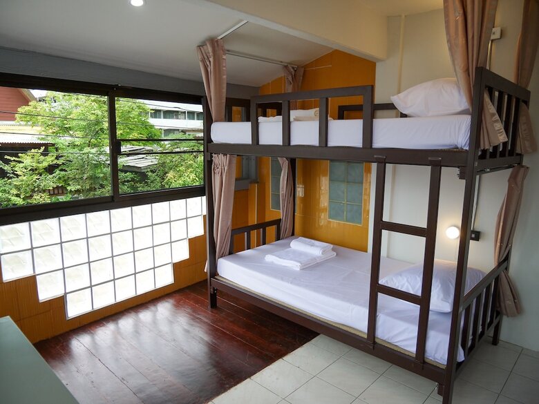 Hostal Bed De Bell Hostel
