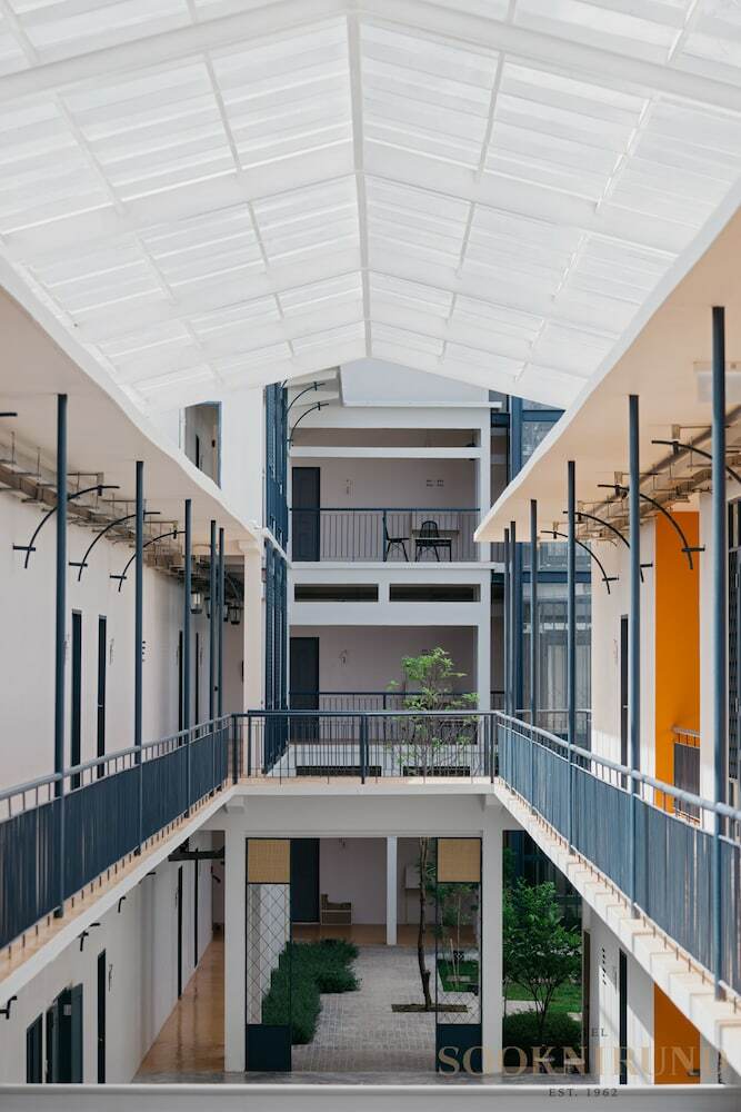 Sooknirund Hotel
