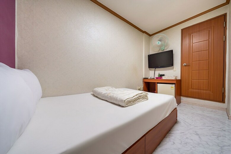 Hotel Dragon Stay