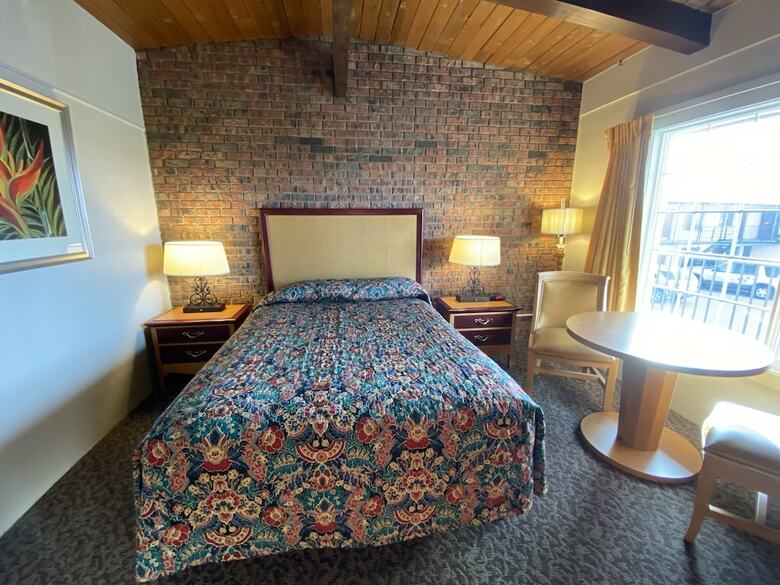 Hotel Dunes Inn