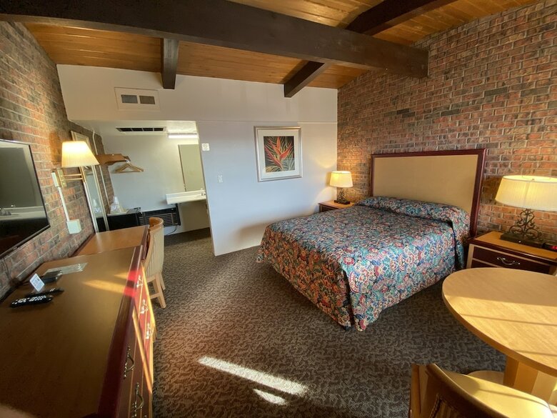 Hotel Dunes Inn