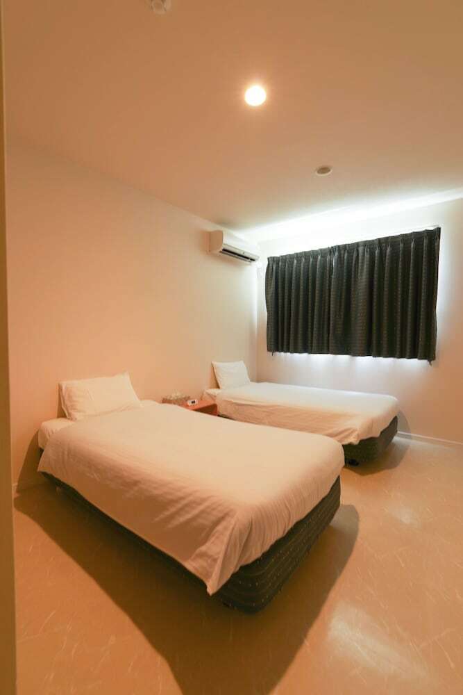 D And Stay Resort