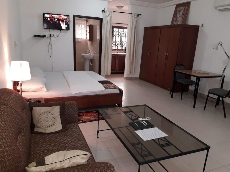 Hotel Restall Guest Lodge