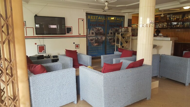 Hotel Restall Guest Lodge