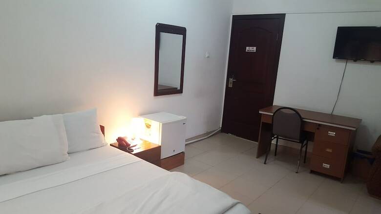 Hotel Restall Guest Lodge