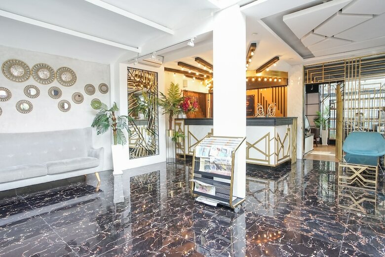 Hotel Sanrina Makassar