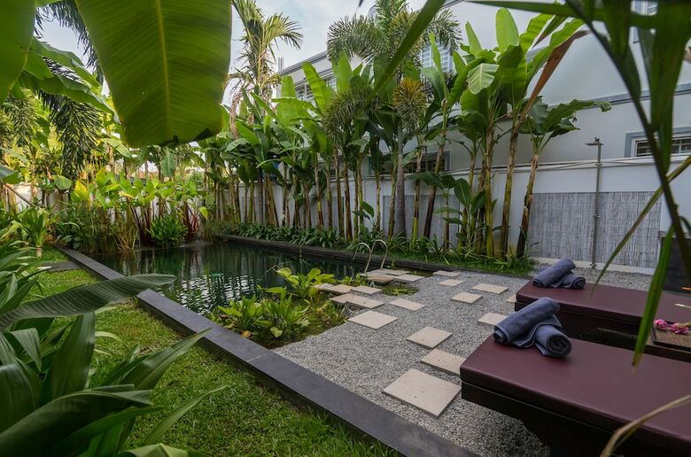Hotel Watdamnak House