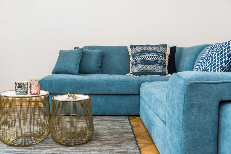 Square Apartment By Loft Affair