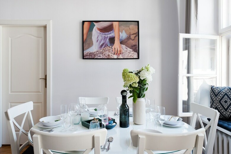 Square Apartment By Loft Affair