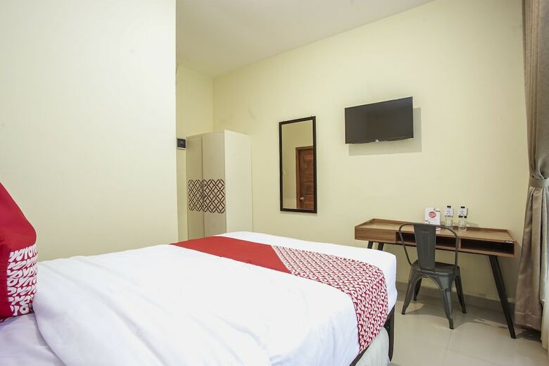 Hostal Oyo 1241 Eirini Family Homestay