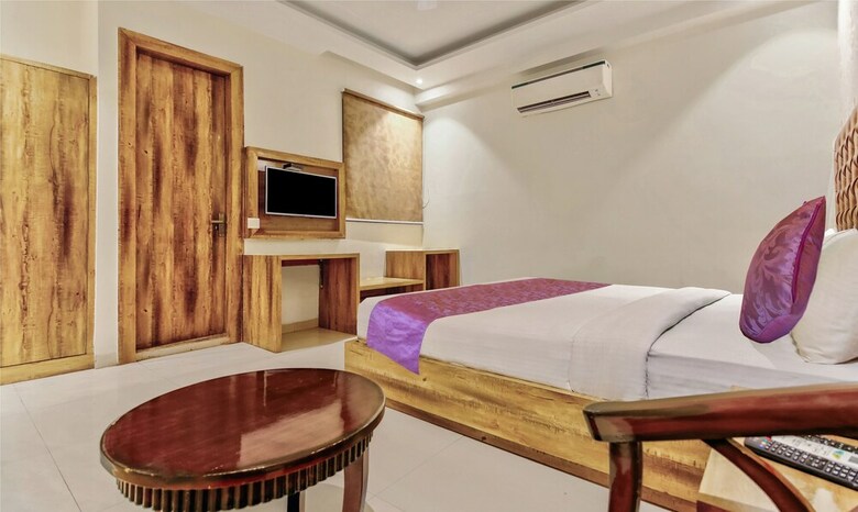 Treebo Trend Hotel Swiss