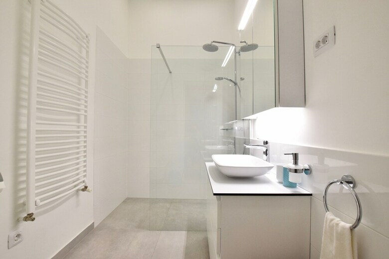 Luxury Apartment By Hi5 - Zichy Suites