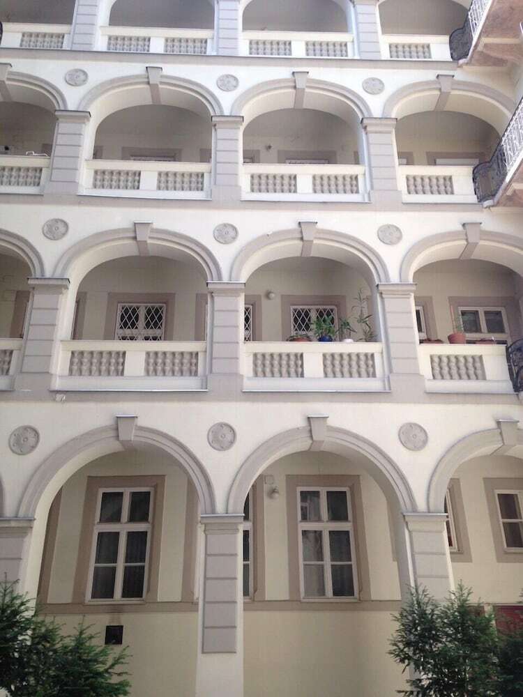 Standard Apartment By Hi5 - R�zsa Street