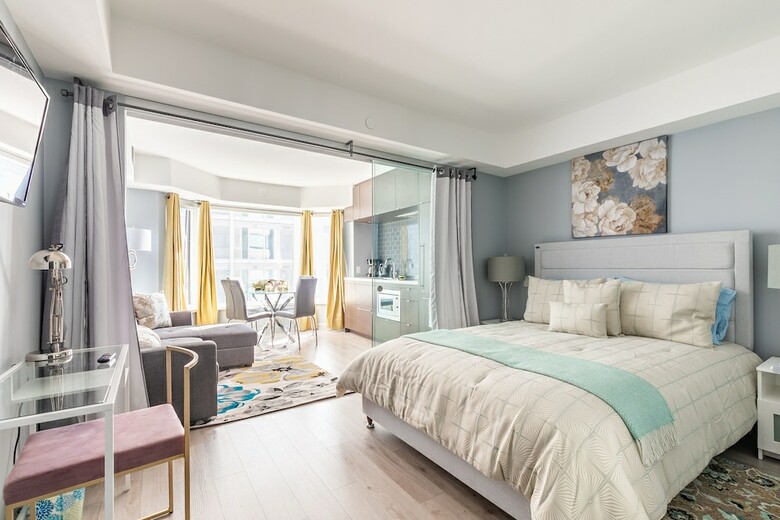 Simply Comfort Charming Yorkville Condos
