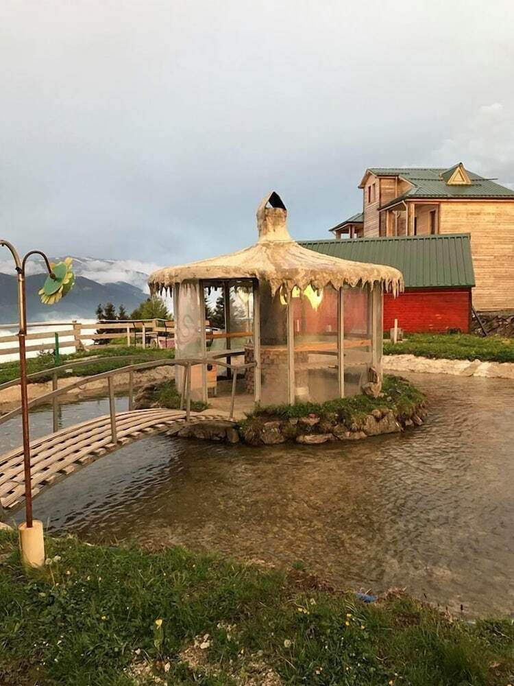Aymeydani Hotel
