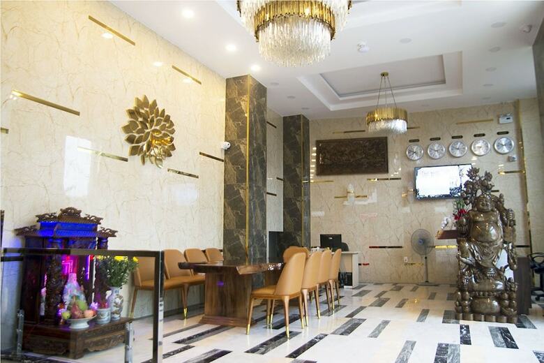 Hotel Daisy Gold Dalat