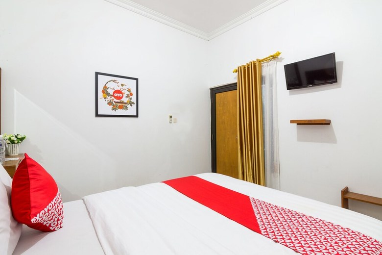 Hostal Oyo 1242 Penginapan Rb Syariah